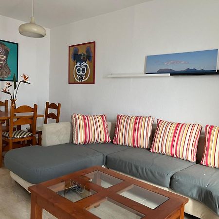 Playa Chica Apt With Terrace 100 M From The Sea Puerto del Carmen  Ngoại thất bức ảnh