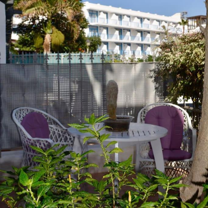 Playa Chica Apt With Terrace 100 M From The Sea Puerto del Carmen  Ngoại thất bức ảnh