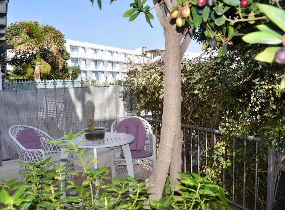 Playa Chica Apt With Terrace 100 M From The Sea Puerto del Carmen  Ngoại thất bức ảnh