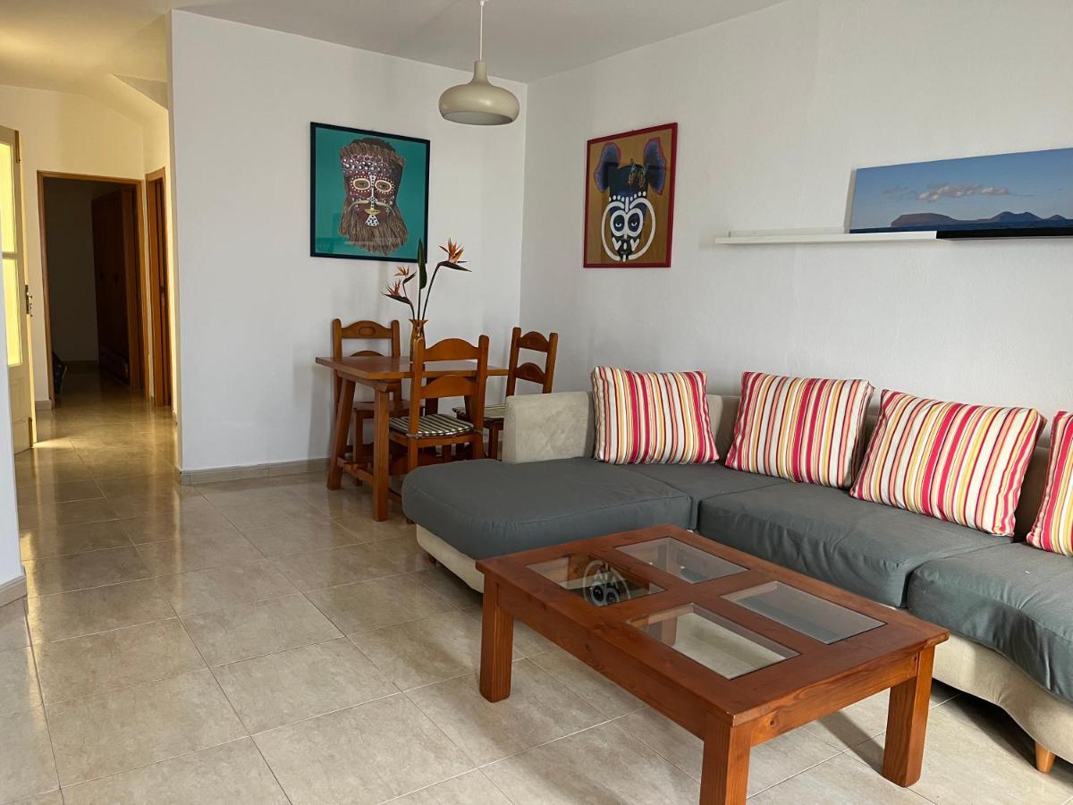Playa Chica Apt With Terrace 100 M From The Sea Puerto del Carmen  Ngoại thất bức ảnh