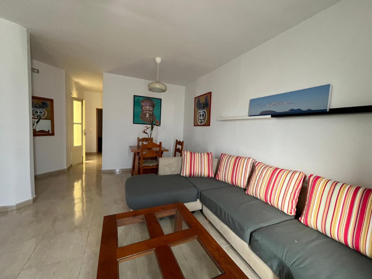 Playa Chica Apt With Terrace 100 M From The Sea Puerto del Carmen  Ngoại thất bức ảnh