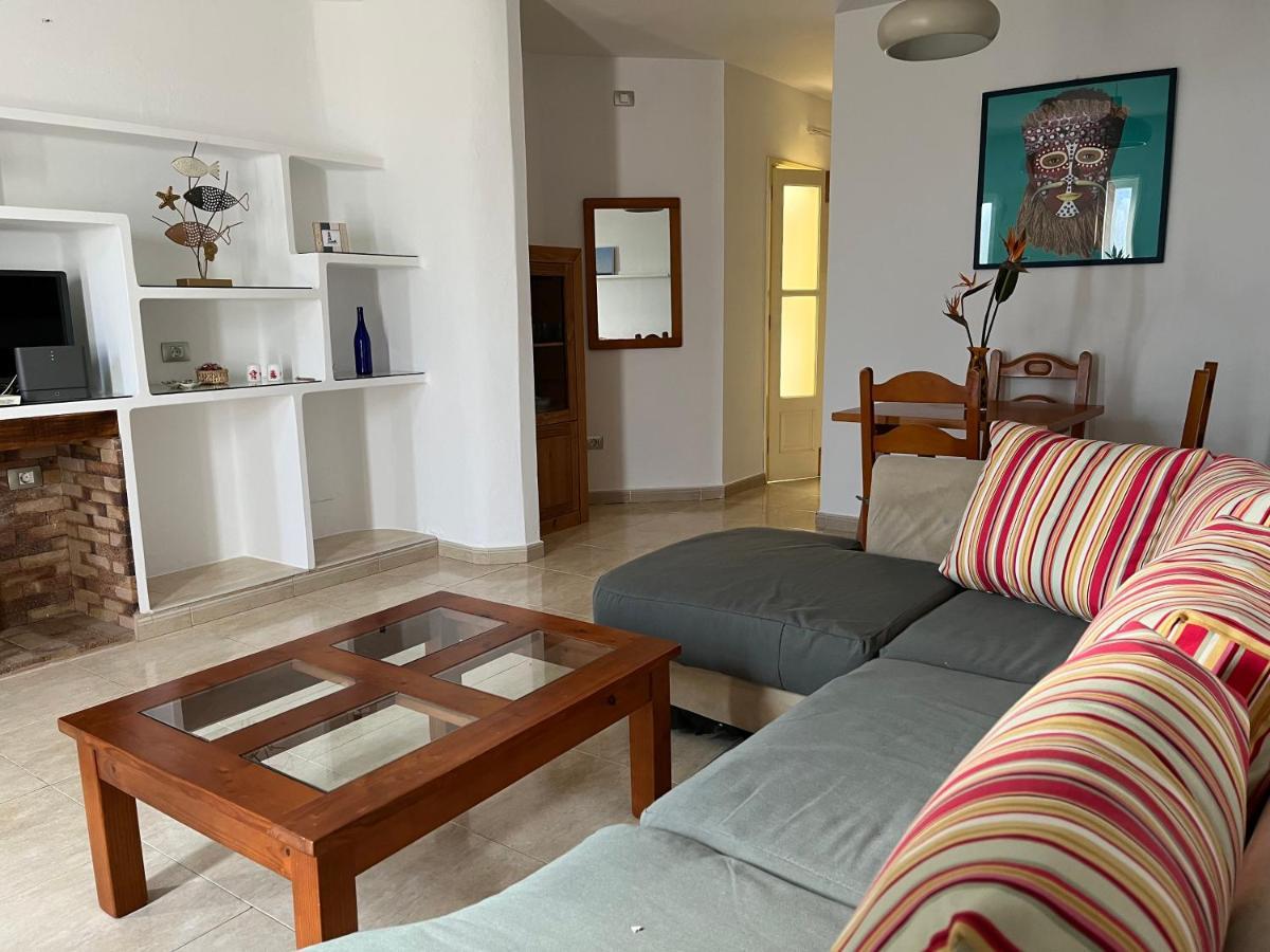 Playa Chica Apt With Terrace 100 M From The Sea Puerto del Carmen  Ngoại thất bức ảnh